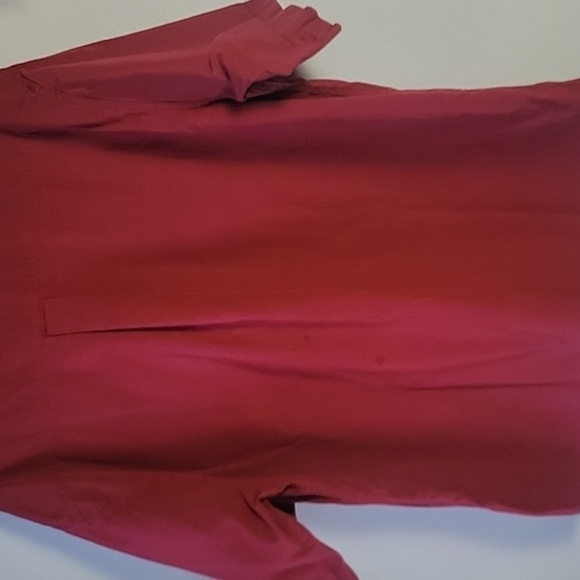 Carhartt maroon short sleeve button front shirt - Picture 8 of 8